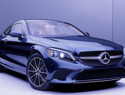 Mercedes Benz C300 review – luxurious and very pamper cabin